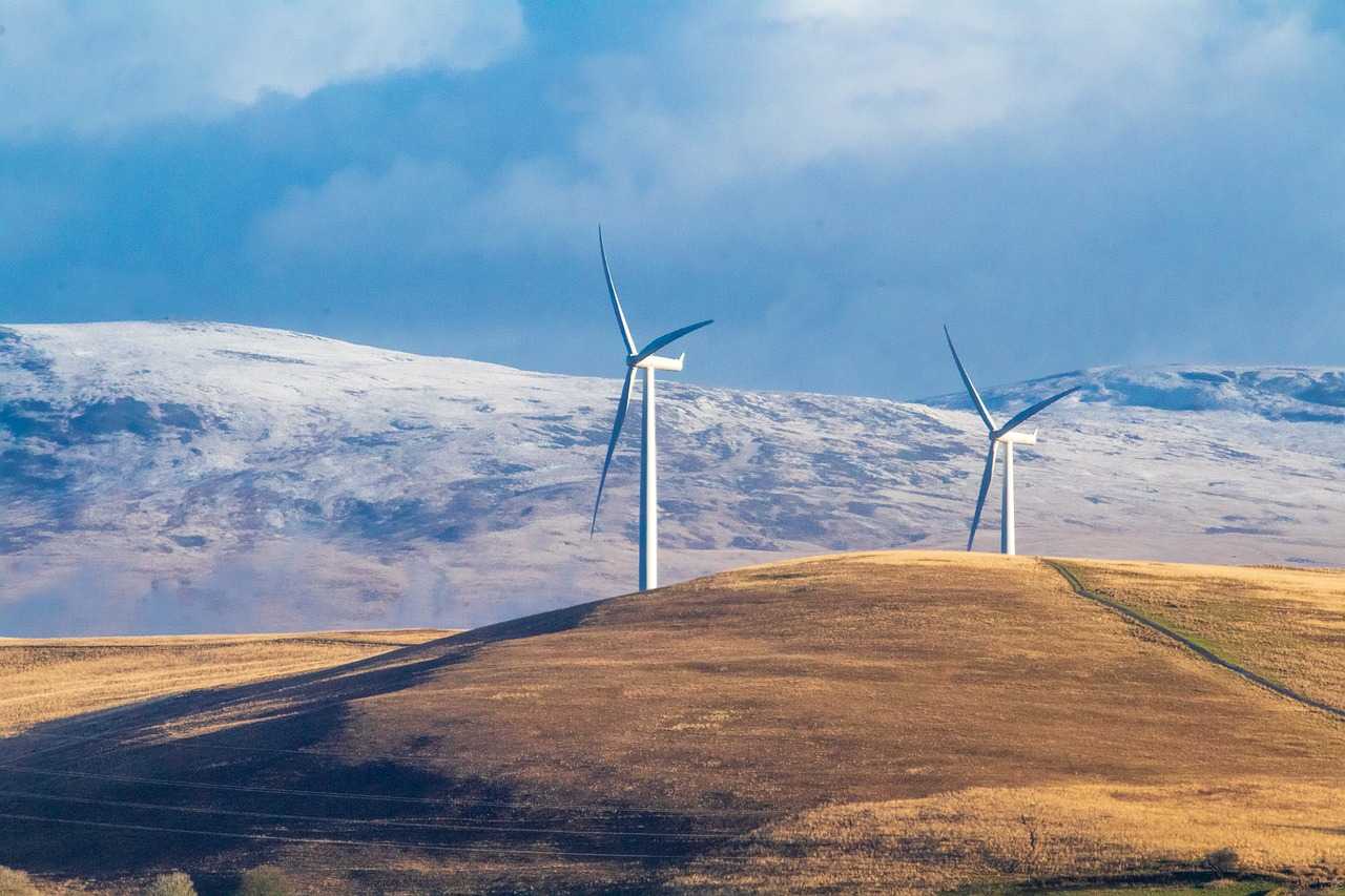 Windmills Wind Turbines Wind Farm  - EdWhiteImages / Pixabay